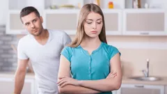 What it really means when someone avoids eye contact during an argument