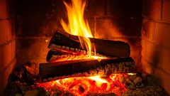 How to burn wood economically in a wood stove: golden rules to keep you warm longer.