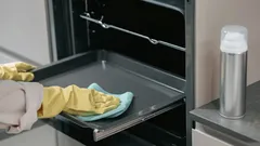 Shaving Foam as a Miracle Helper: How It Can Come in Handy Around the House