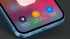Does your phone’s night mode really help you fall asleep faster?