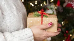 Top 9 Universal Gifts: What to Give Someone Who Has Everything