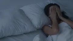 Why your most embarrassing memories show up right before you fall asleep