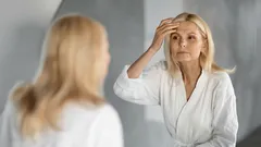 7 Daily Habits That Speed Up Aging — See If You Have Them