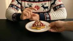 How Not to Gain Extra Weight During the New Year Holidays: Three Tips That Always Work